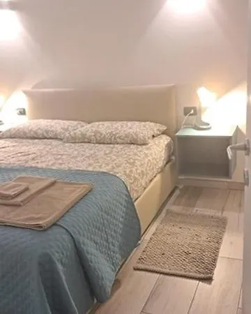 Casa Oleandri * 菲纳莱利古雷